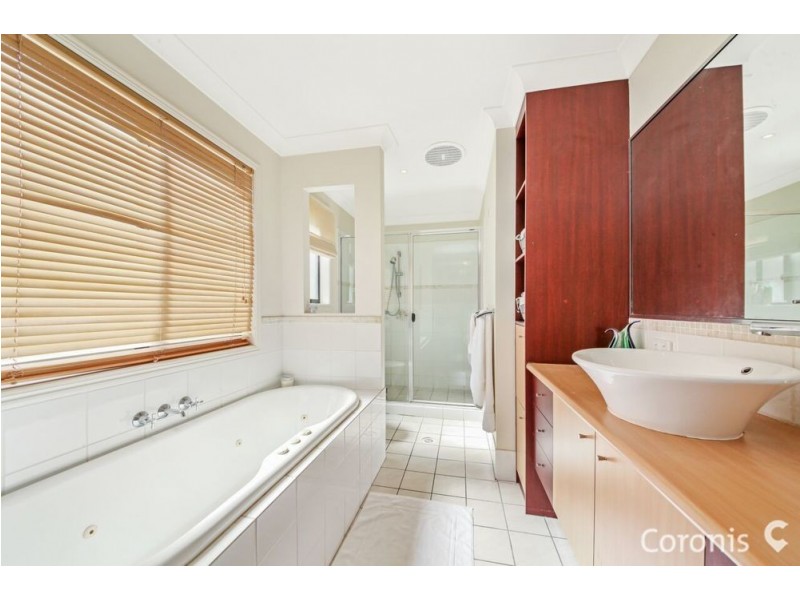 11 Mapleton Crescent, Forest Lake QLD 4078