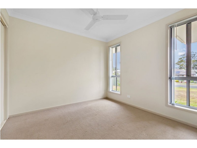 33 Gordon Drive, Bellbird Park QLD 4300