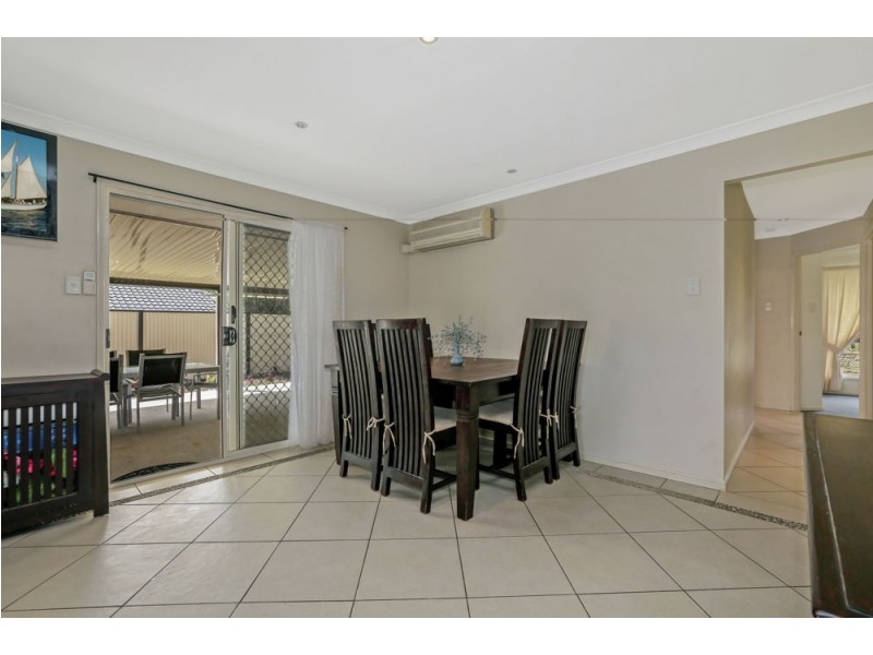 20 Sonorous Close, Regents Park QLD 4118
