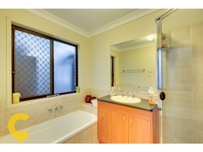 6 Daylilly Place, Springfield Lakes QLD 4300