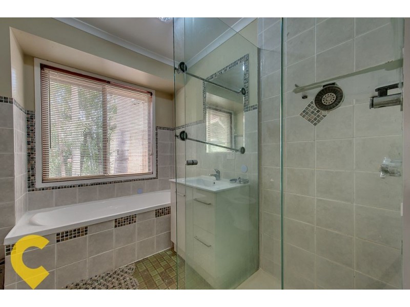 90 South Queensborough Parade, Karalee QLD 4306