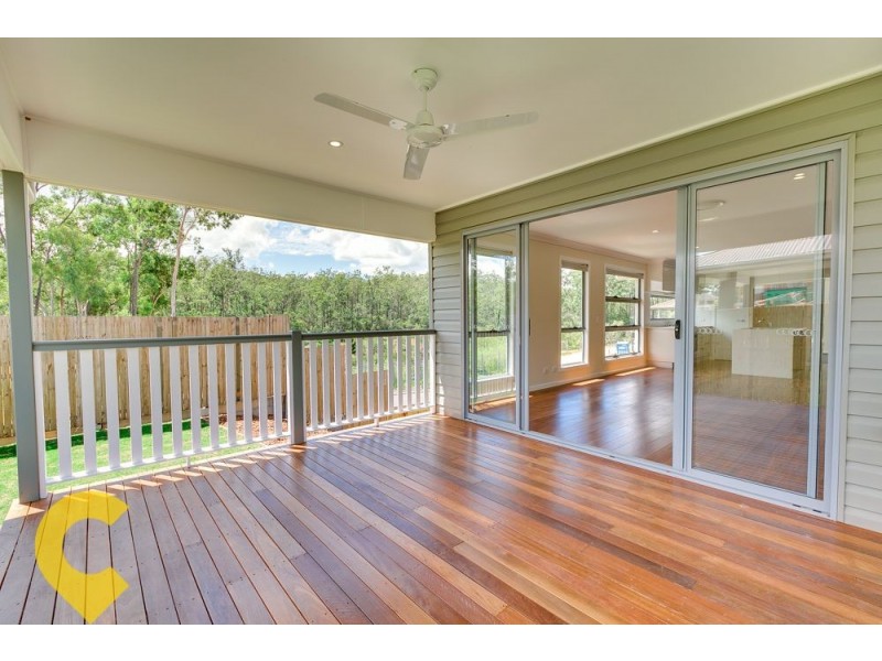 33 Foreshore Drive, Springfield Lakes QLD 4300