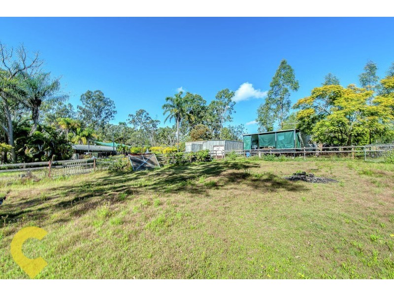 206-216 Pennine Drive, South Maclean QLD 4280