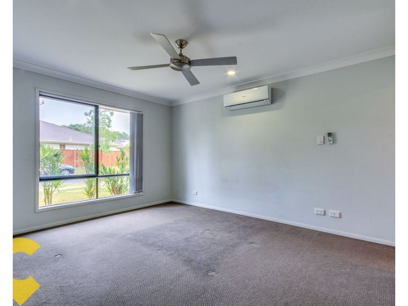 35 Quinn Close, Augustine Heights QLD 4300
