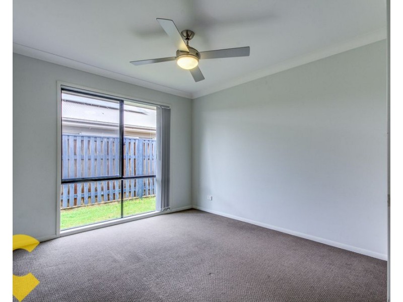 35 Quinn Close, Augustine Heights QLD 4300
