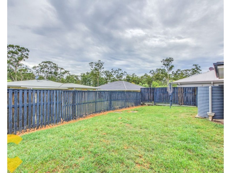 35 Quinn Close, Augustine Heights QLD 4300