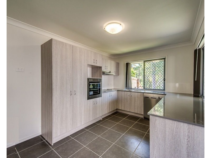 2/8 Ceres Street, Wulkuraka QLD 4305