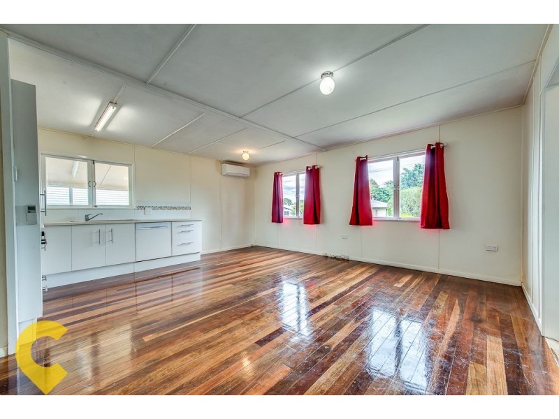32 Vivian Street, Eastern Heights QLD 4305