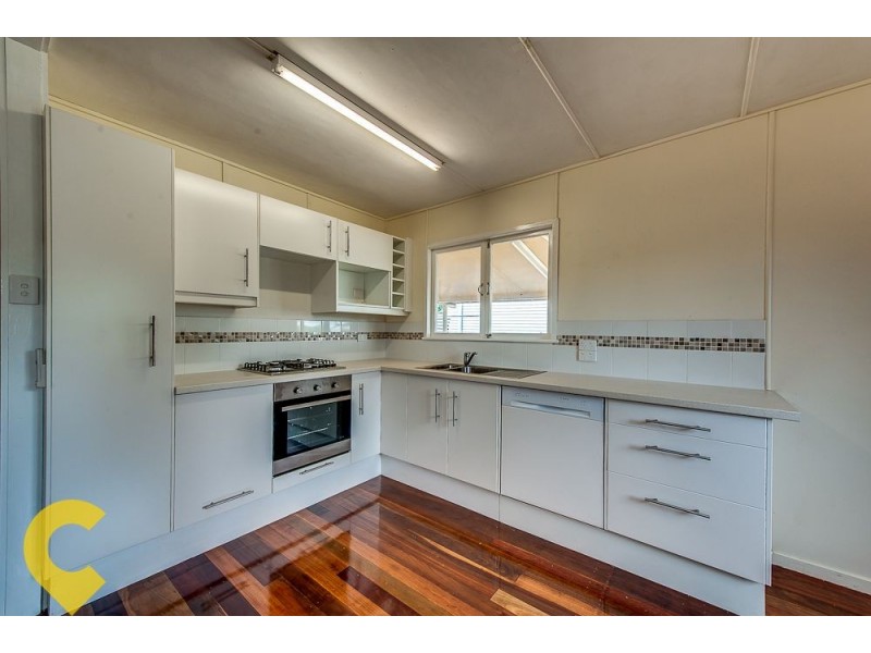 32 Vivian Street, Eastern Heights QLD 4305