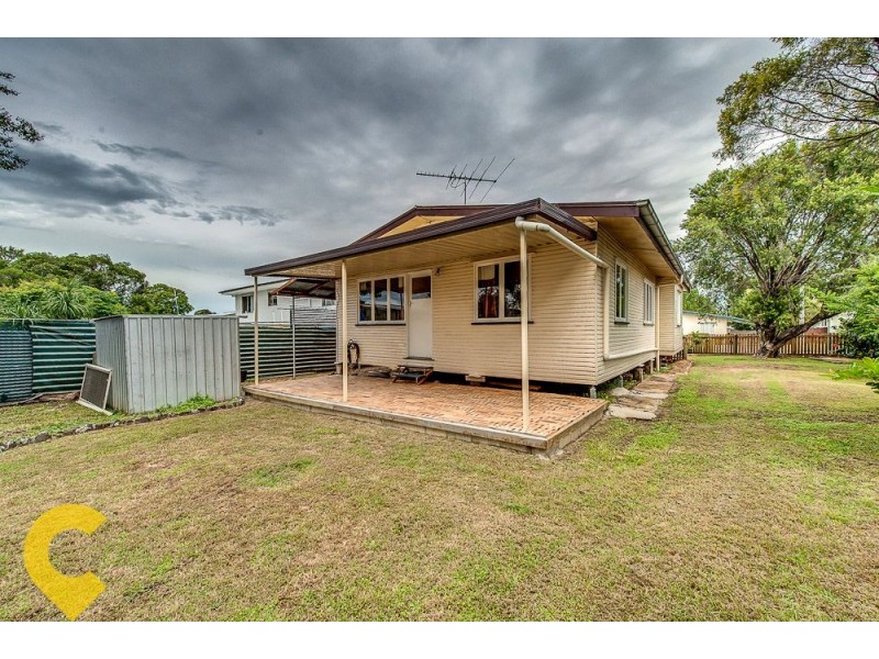 32 Vivian Street, Eastern Heights QLD 4305