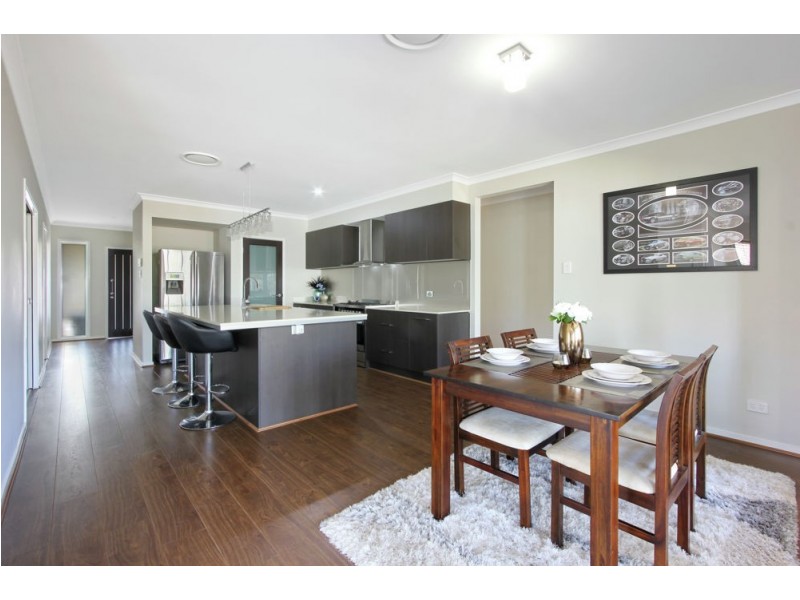 13 Gordon Drive, Bellbird Park QLD 4300