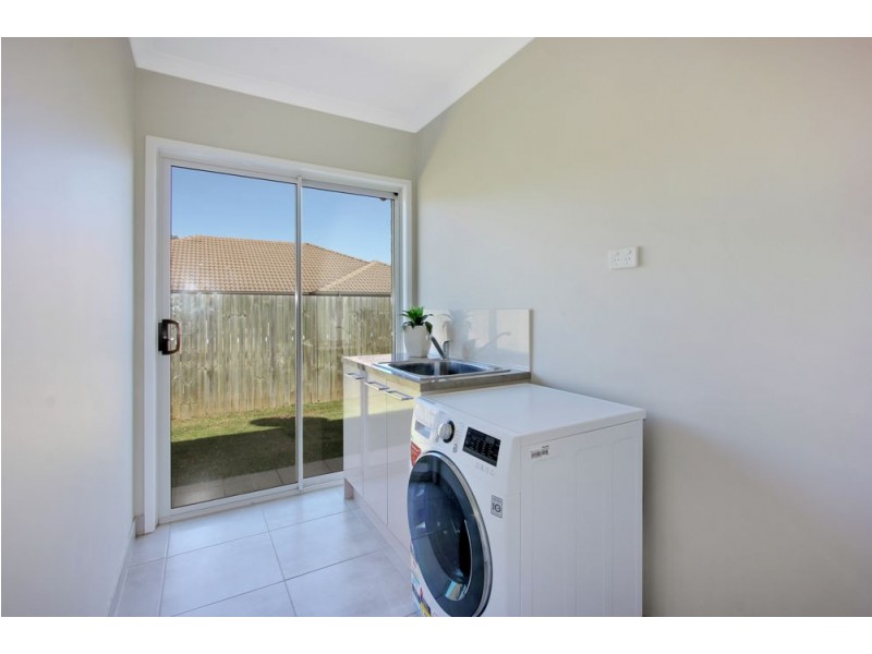 13 Gordon Drive, Bellbird Park QLD 4300