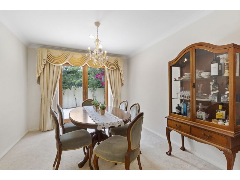 37 Virginia Avenue, Hawthorne QLD 4171