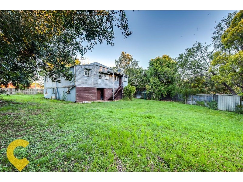 26 Endeavour Road, Riverview QLD 4303