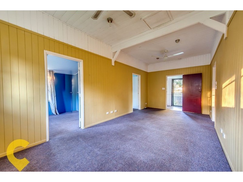 26 Endeavour Road, Riverview QLD 4303