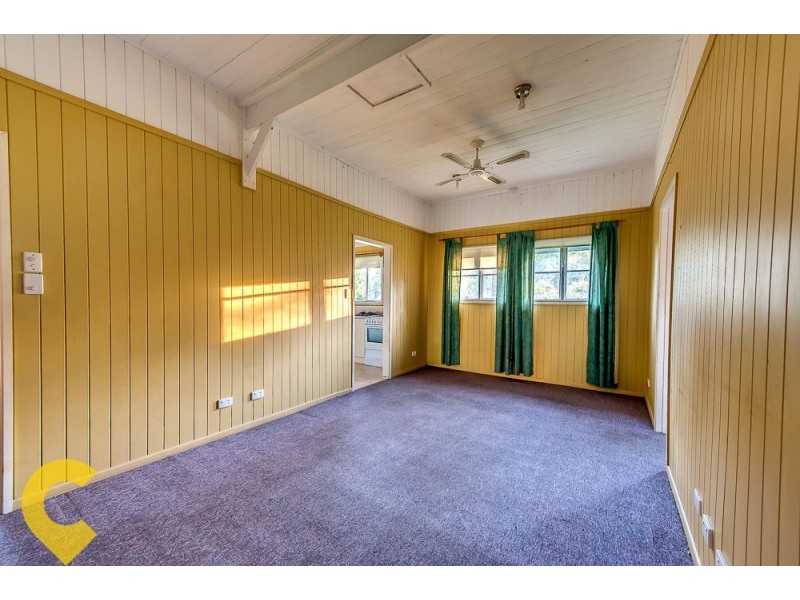 26 Endeavour Road, Riverview QLD 4303