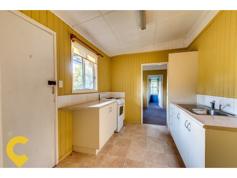 26 Endeavour Road, Riverview QLD 4303