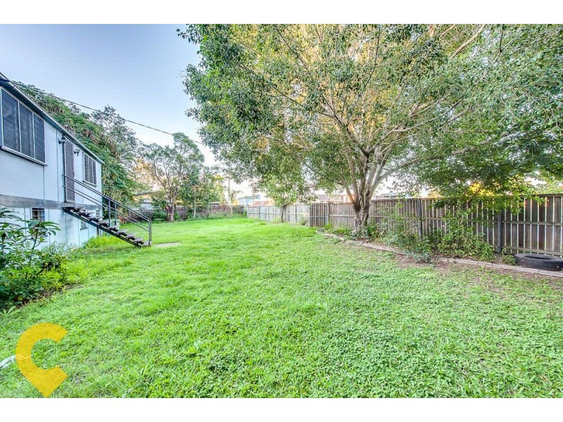 26 Endeavour Road, Riverview QLD 4303