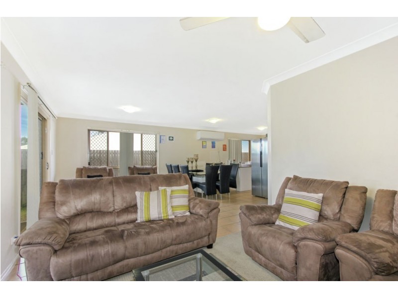 8 Cove Place, Springfield Lakes QLD 4300