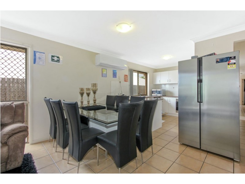 8 Cove Place, Springfield Lakes QLD 4300