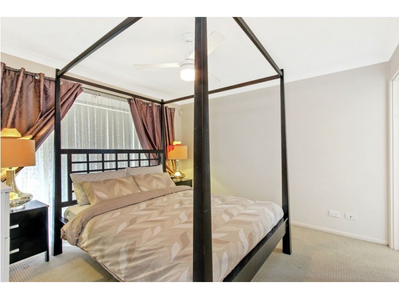 8 Cove Place, Springfield Lakes QLD 4300