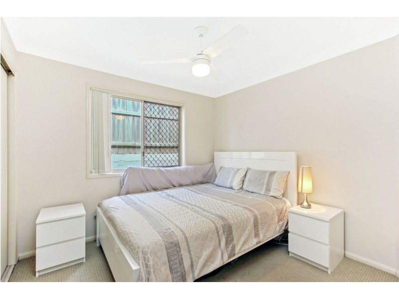 8 Cove Place, Springfield Lakes QLD 4300