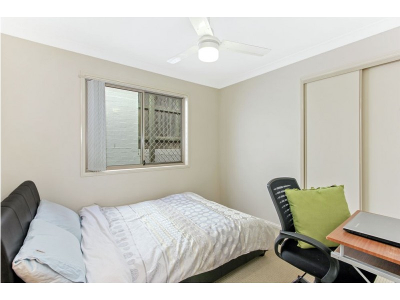 8 Cove Place, Springfield Lakes QLD 4300