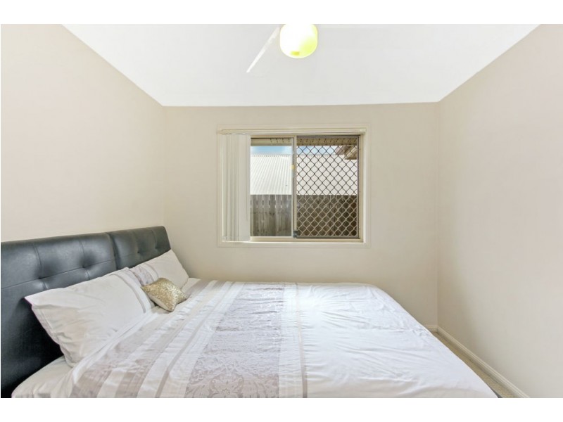 8 Cove Place, Springfield Lakes QLD 4300