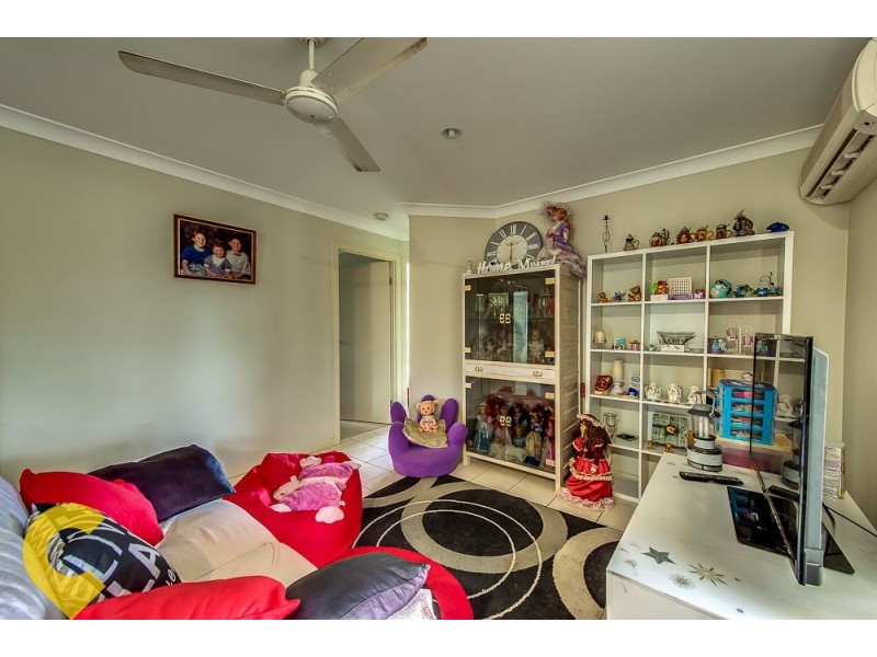 5 De Valera Street, Collingwood Park QLD 4301