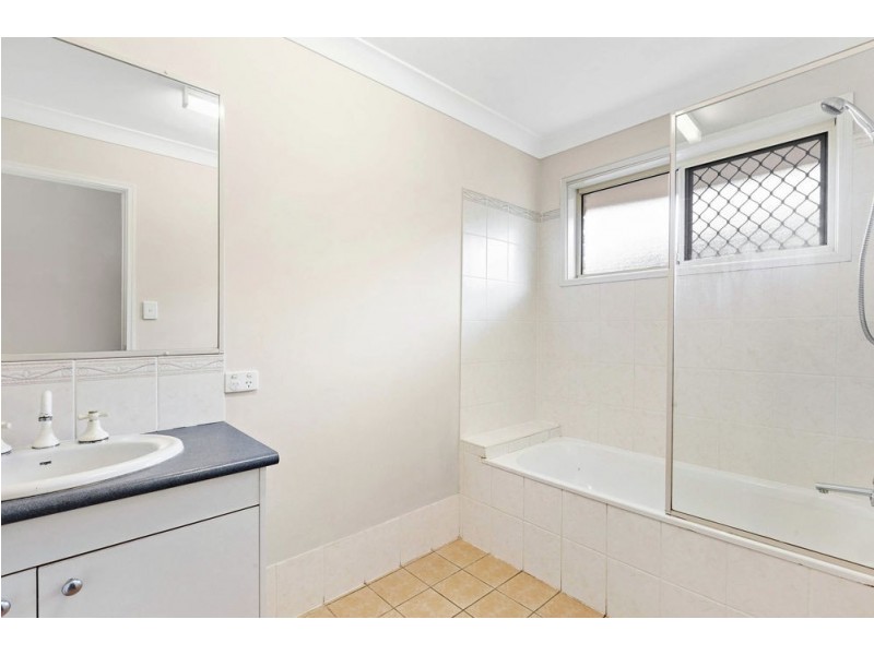 72 James Josey Avenue, Springfield Lakes QLD 4300