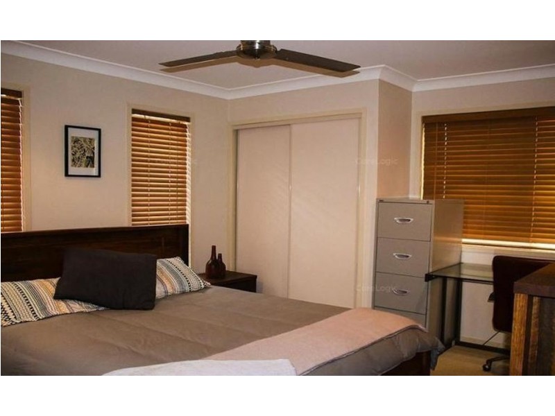 10 Cove Place, Springfield Lakes QLD 4300