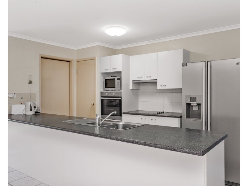 40 Hawthorne Street, Forest Lake QLD 4078