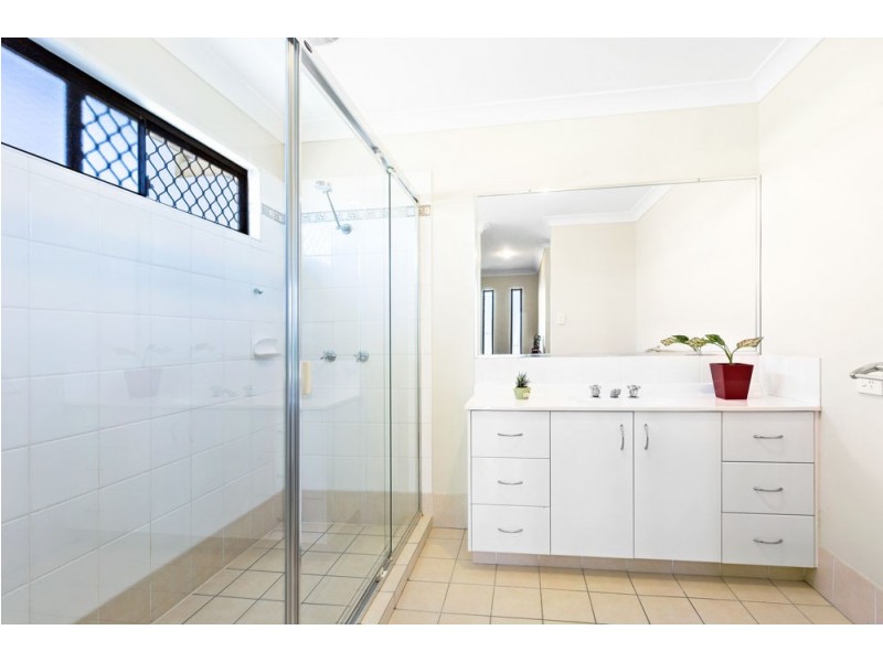 265 Lakeside Avenue, Springfield Lakes QLD 4300