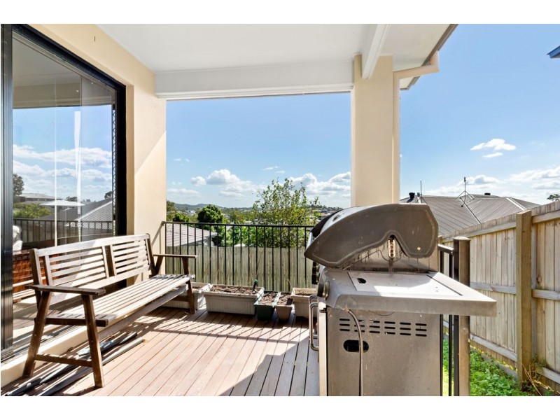 265 Lakeside Avenue, Springfield Lakes QLD 4300