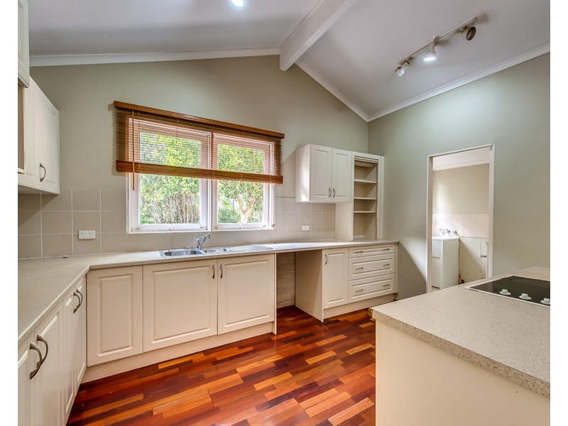 79 Sugars Road, Bellbowrie QLD 4070