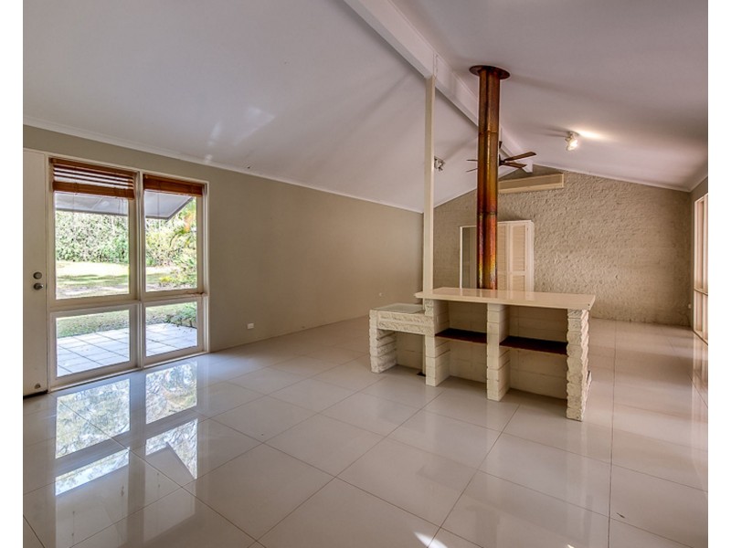 79 Sugars Road, Bellbowrie QLD 4070