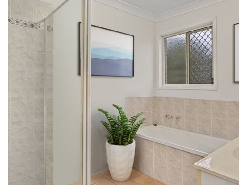 5 Toomba Place, Forest Lake QLD 4078