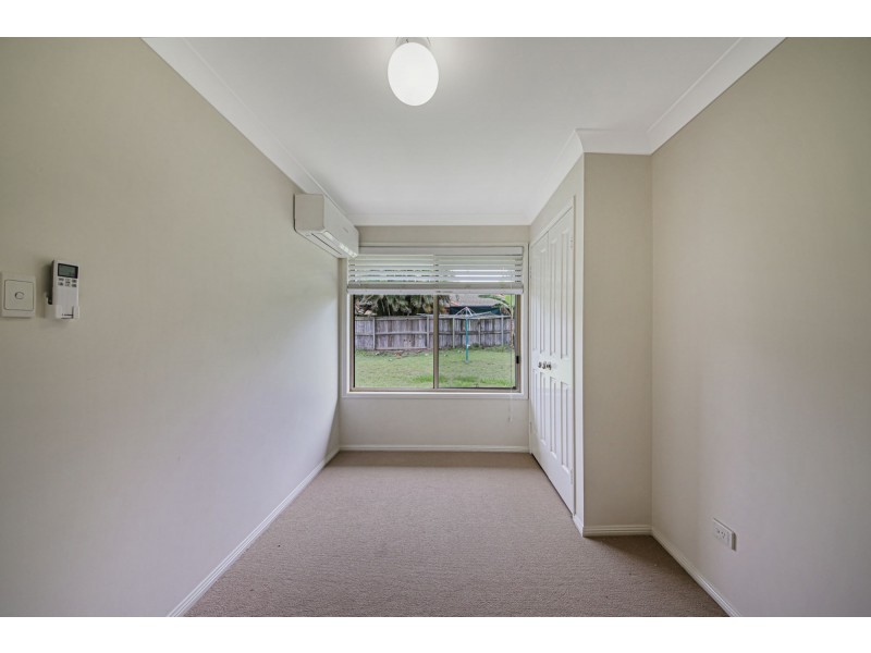 6 Winnecke Close, Forest Lake QLD 4078