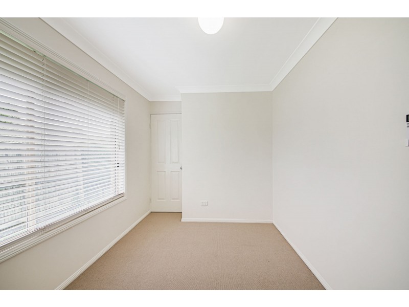 6 Winnecke Close, Forest Lake QLD 4078