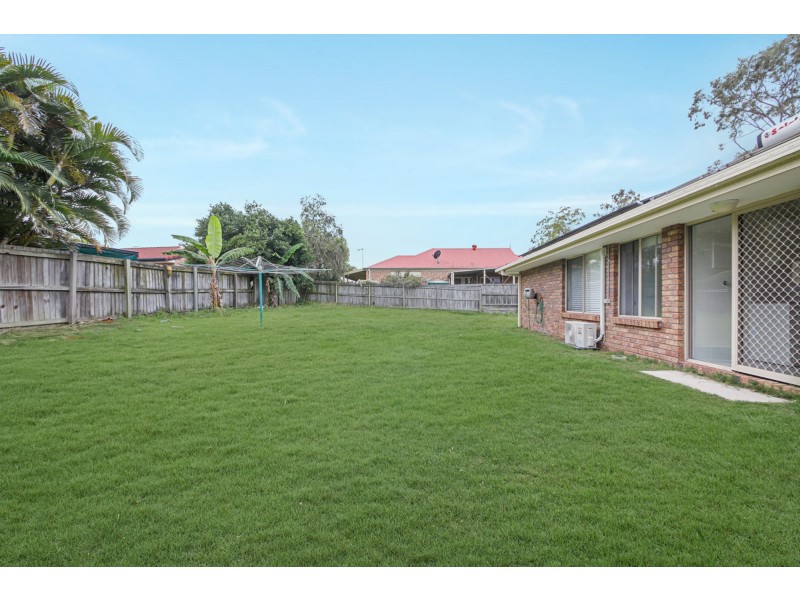6 Winnecke Close, Forest Lake QLD 4078