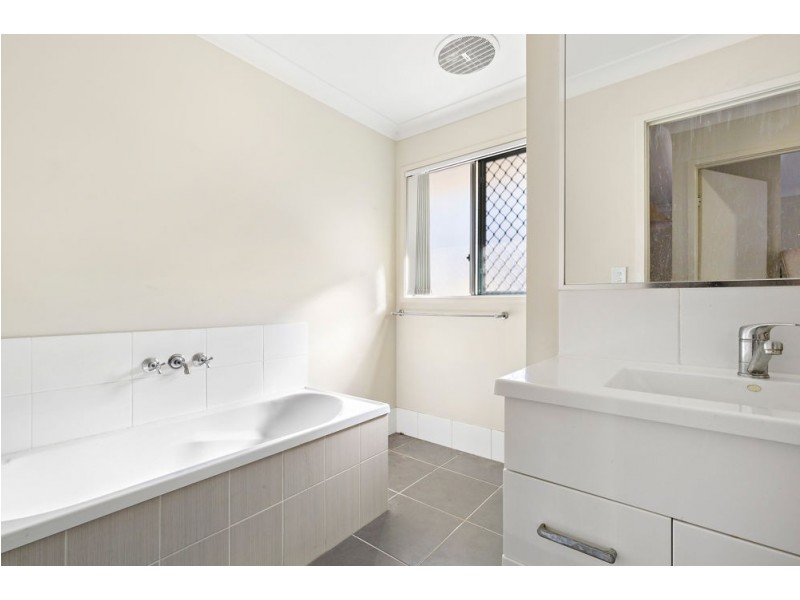 4 Doogal Court, Redbank Plains QLD 4301