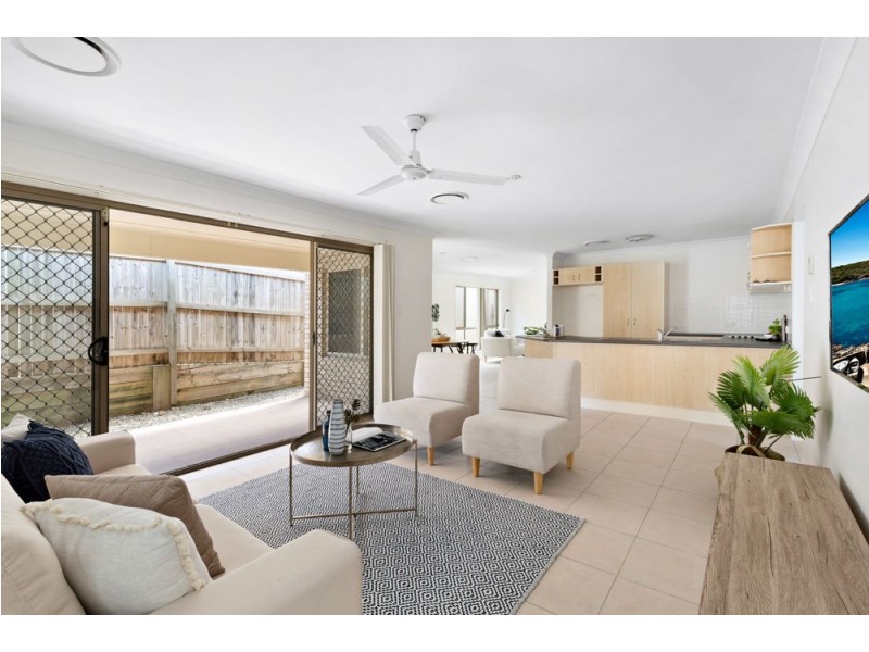 5 North Shore Way, Springfield Lakes QLD 4300
