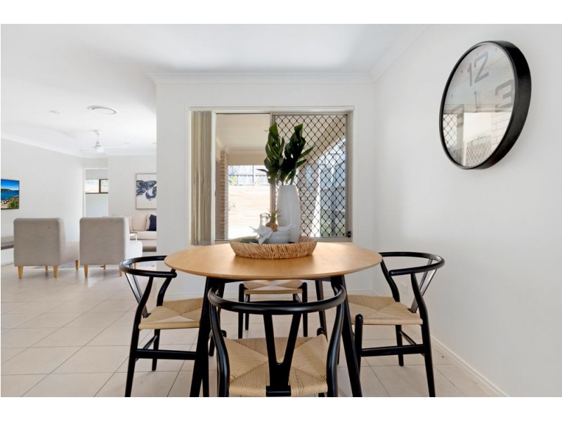 5 North Shore Way, Springfield Lakes QLD 4300
