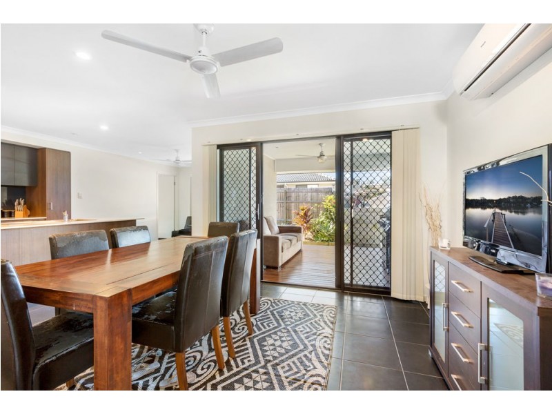 6 Tabei Place, Springfield Lakes QLD 4300