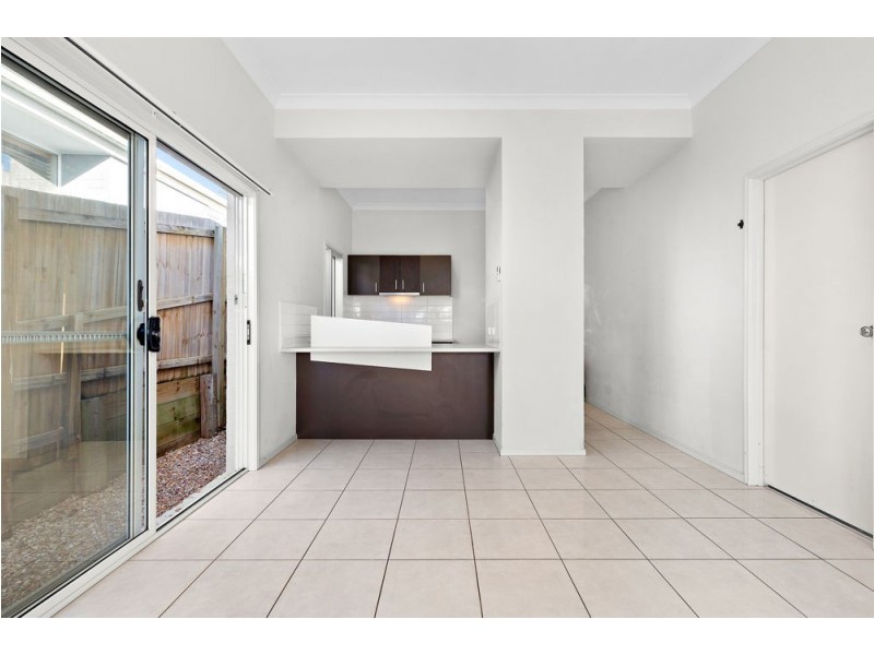 17 Carnarvon Ave, Springfield Lakes QLD 4300