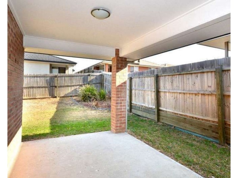 10 Anne St, Augustine Heights QLD 4300