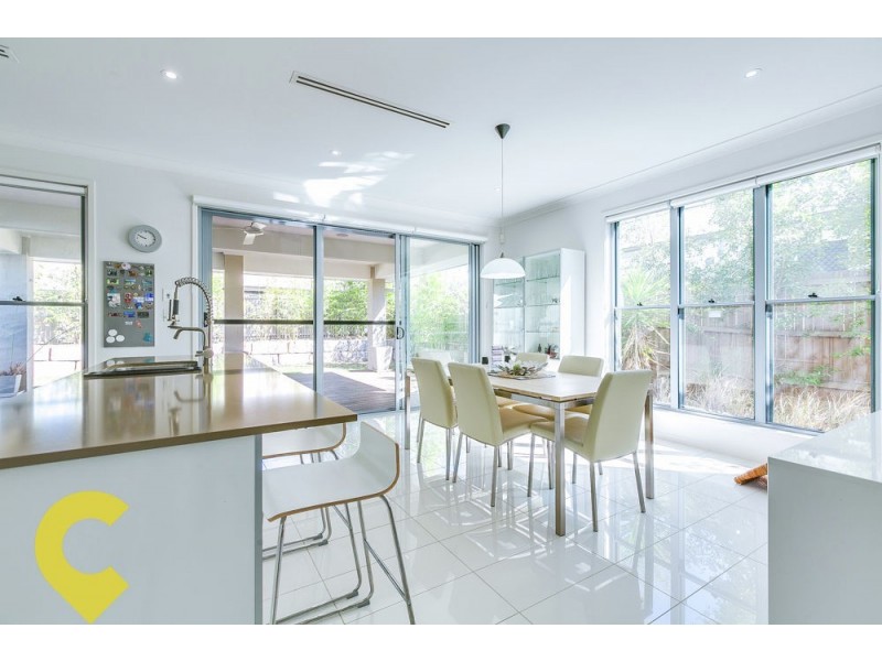 21 Shallow Bay Drive, Springfield Lakes QLD 4300