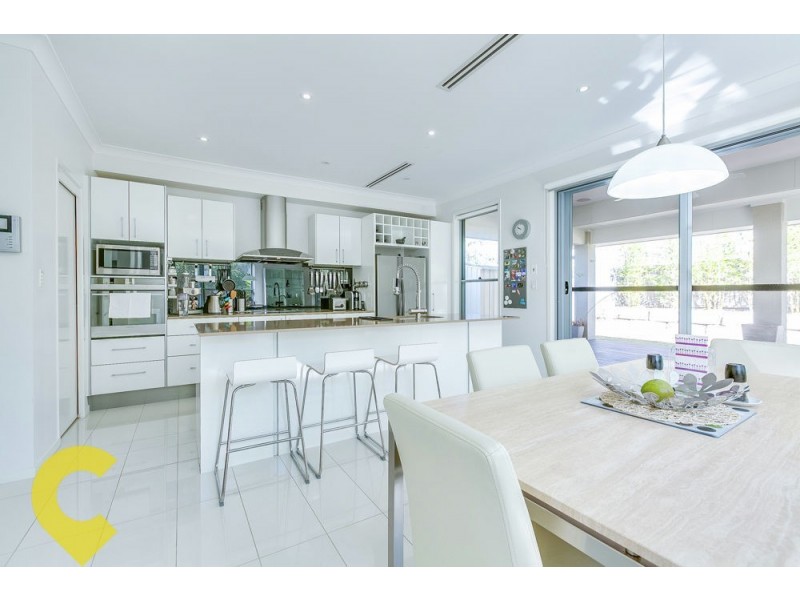 21 Shallow Bay Drive, Springfield Lakes QLD 4300