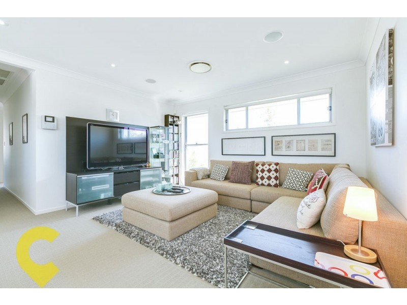 21 Shallow Bay Drive, Springfield Lakes QLD 4300