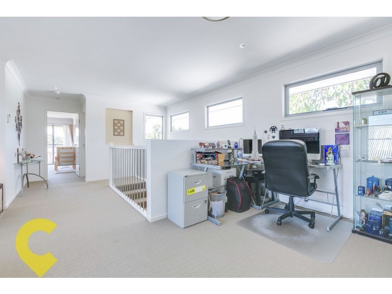 21 Shallow Bay Drive, Springfield Lakes QLD 4300